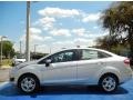 Ingot Silver - Fiesta SE Sedan Photo No. 2