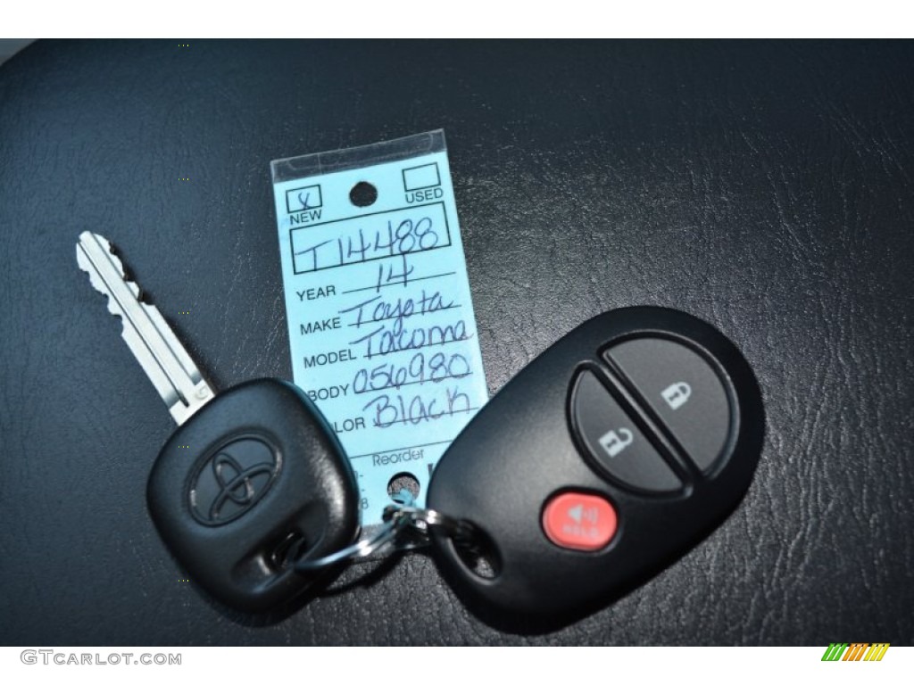 2014 Toyota Tacoma XSP-X Prerunner Double Cab Keys Photo #92404572