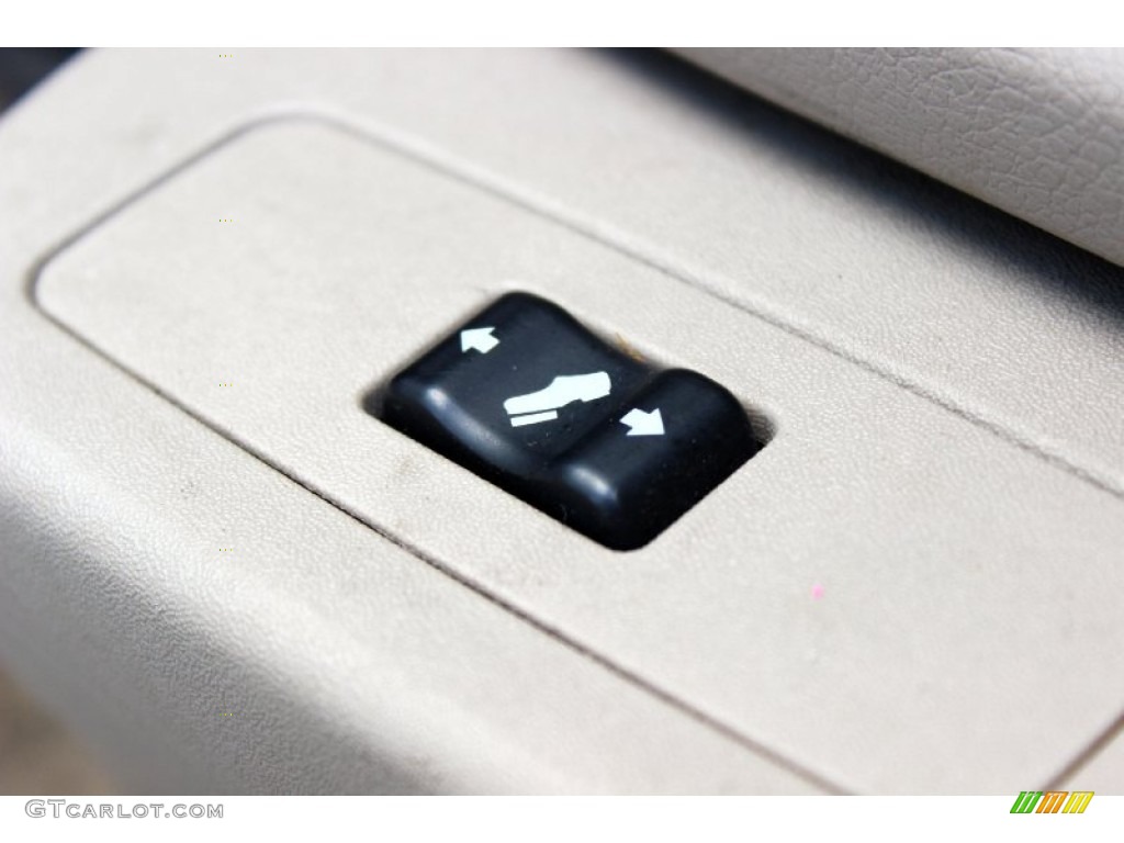 2006 Quest 3.5 SL - Nordic White Pearl / Beige photo #24