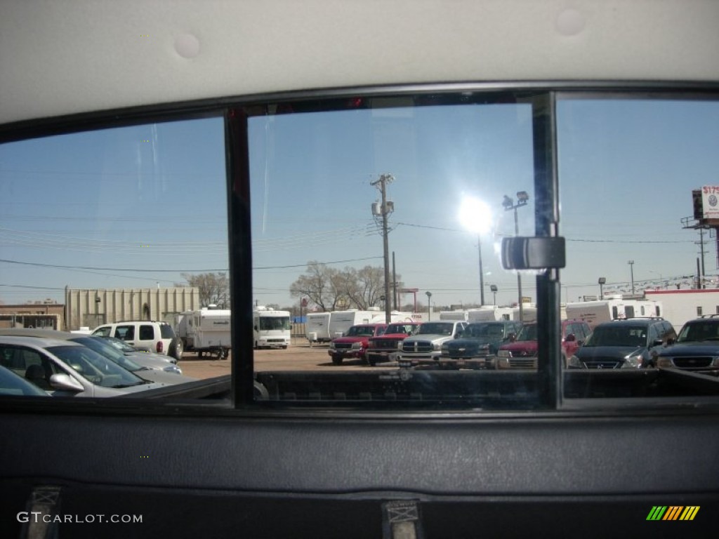 2004 Dakota SXT Club Cab 4x4 - Patriot Blue Pearl / Dark Slate Gray photo #21