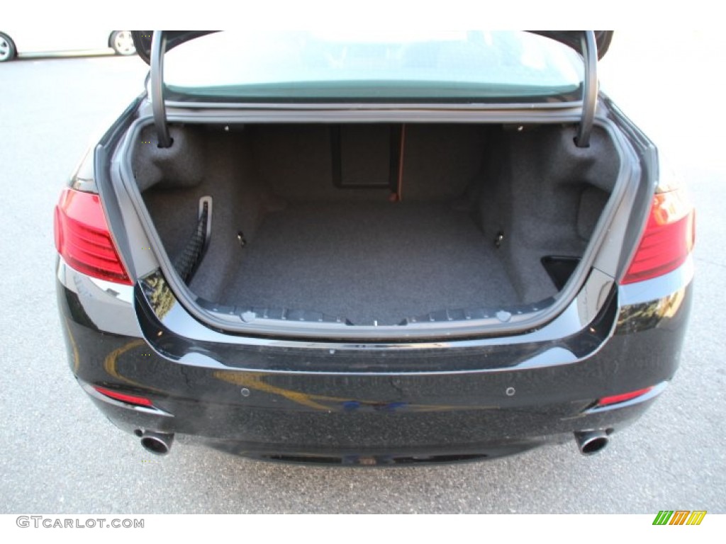 2014 BMW 5 Series 535i xDrive Sedan Trunk Photos