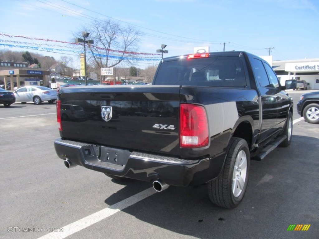 2012 Ram 1500 ST Crew Cab 4x4 - Black / Dark Slate Gray/Medium Graystone photo #7