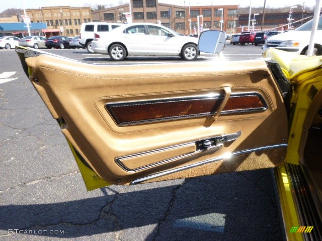 1975 Corvette Stingray Coupe - Bright Yellow / Medium Saddle photo #11