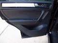 Black - Touareg V6 Sport 4Motion Photo No. 12