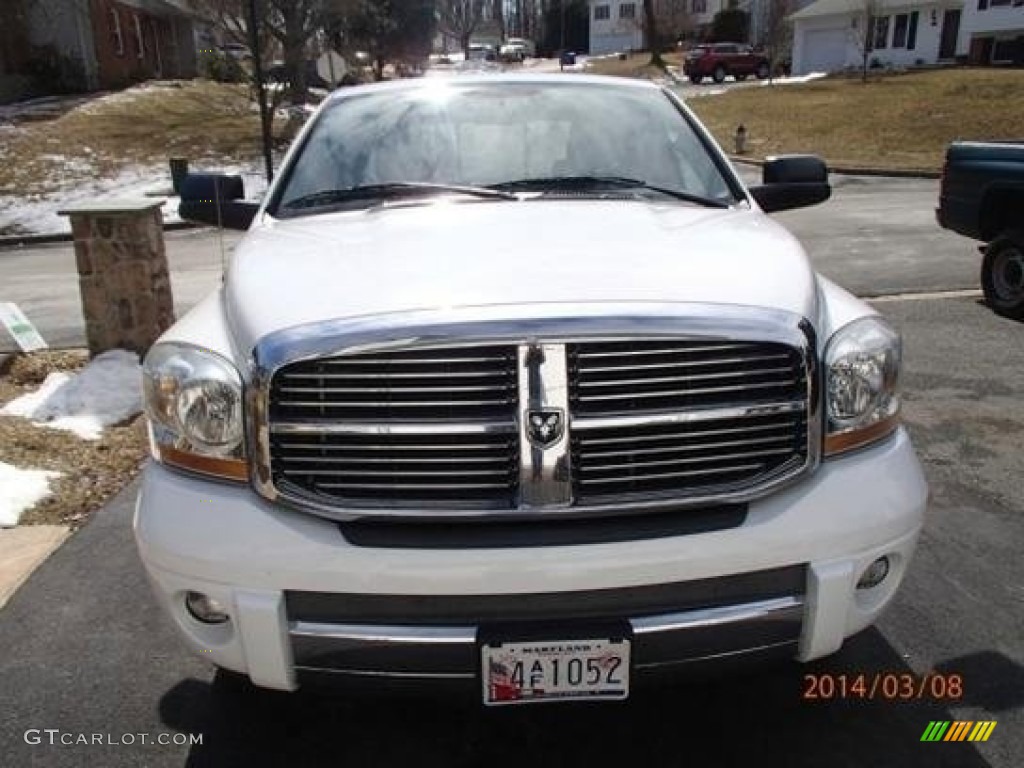 2006 Ram 1500 Laramie Quad Cab 4x4 - Bright White / Medium Slate Gray photo #3