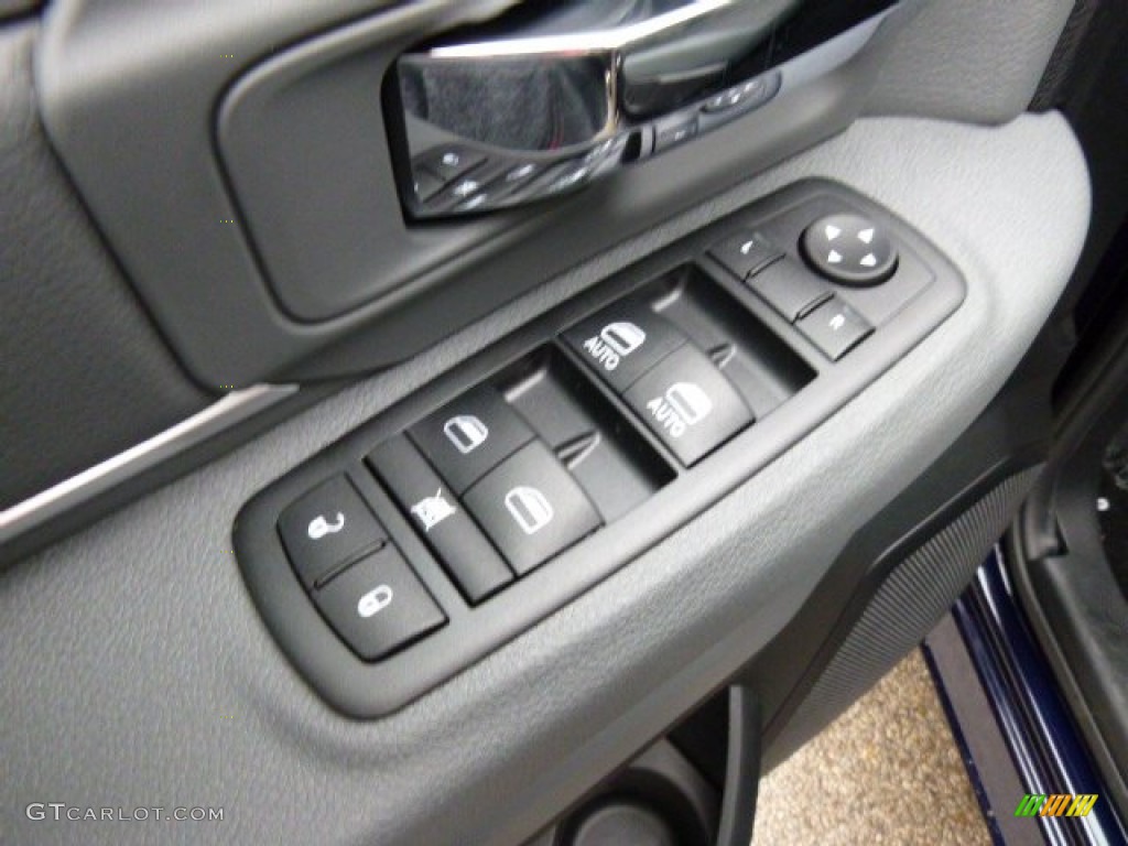 2014 1500 Big Horn Crew Cab 4x4 - True Blue Pearl Coat / Black/Diesel Gray photo #15
