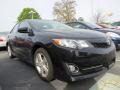 Attitude Black Metallic - Camry SE Photo No. 4