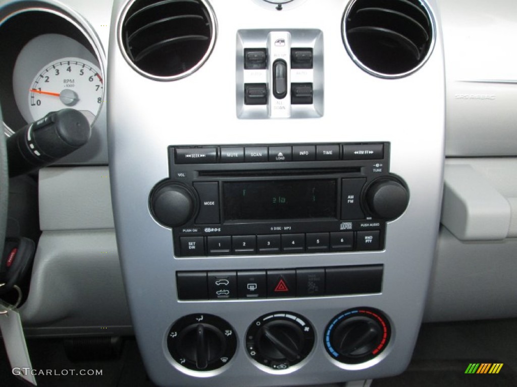 2007 Chrysler PT Cruiser Convertible Controls Photos