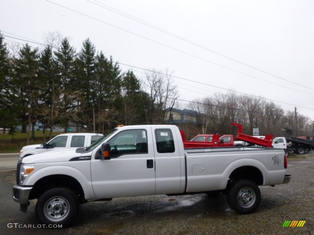 Oxford White 2015 Ford F350 Super Duty XL Super Cab 4x4 Exterior Photo #92444173