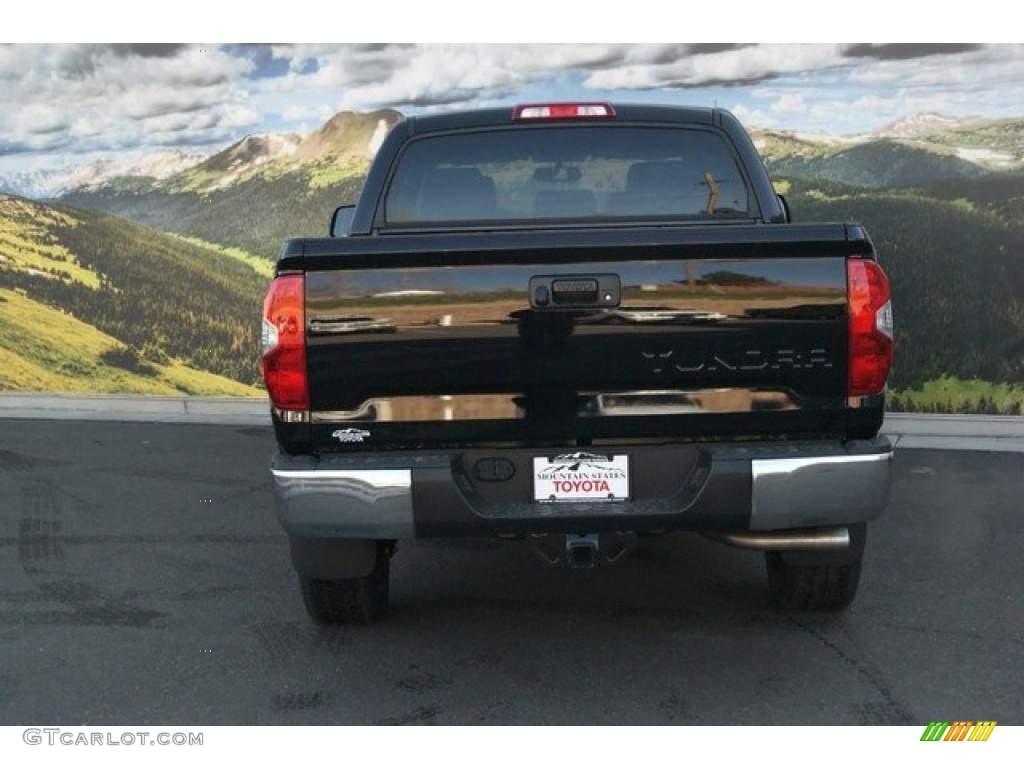 2014 Tundra SR5 TRD Crewmax 4x4 - Black / Graphite photo #4