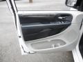 Stone White - Grand Caravan Mainstreet Photo No. 11