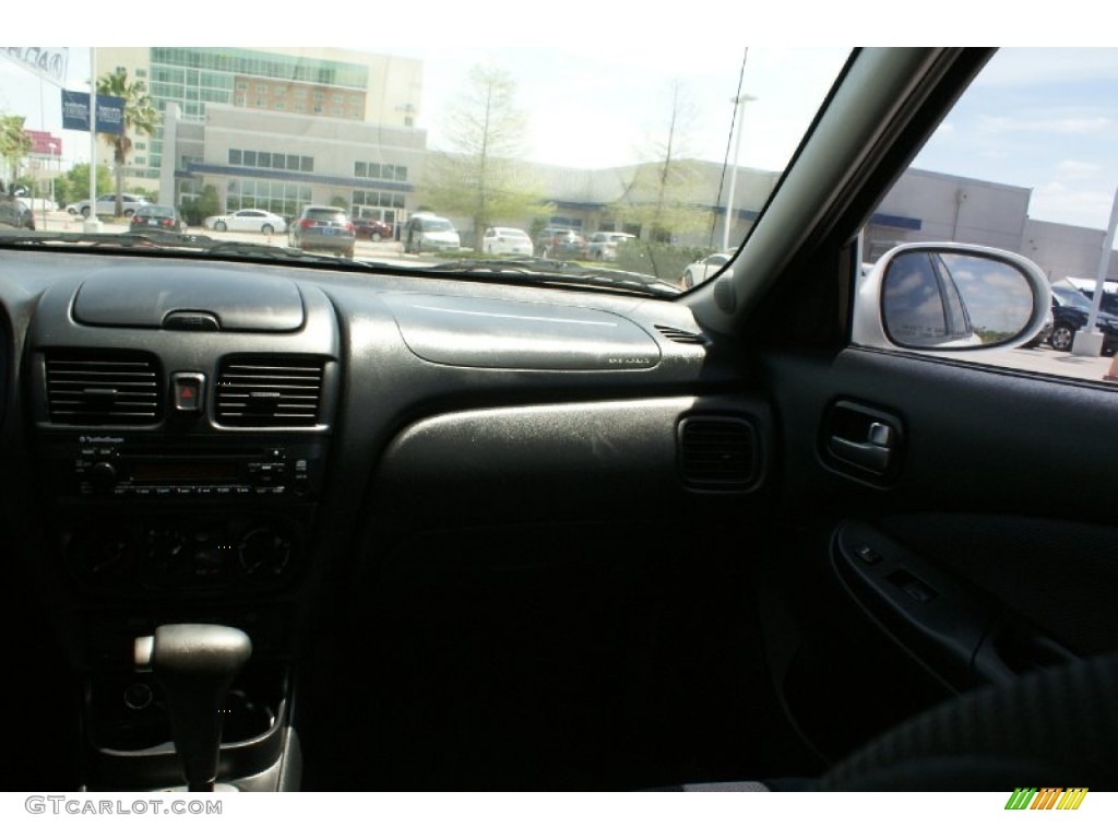 2006 Sentra 1.8 S - Cloud White / Taupe Beige photo #22