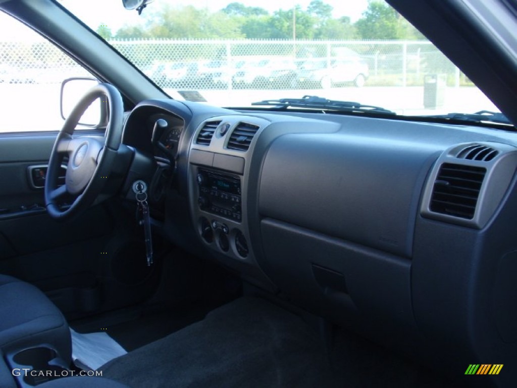 2005 Colorado LS Crew Cab - Doeskin Tan / Very Dark Pewter photo #21