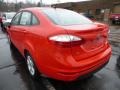 Race Red - Fiesta SE Sedan Photo No. 4