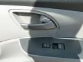 Alabaster Silver Metallic - Odyssey LX Photo No. 14
