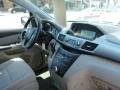 Alabaster Silver Metallic - Odyssey LX Photo No. 15