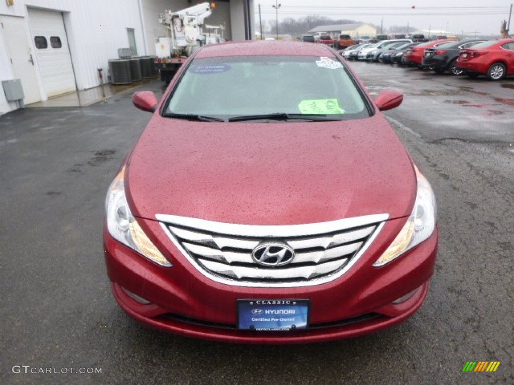 2011 Sonata SE - Venetian Red / Black photo #3