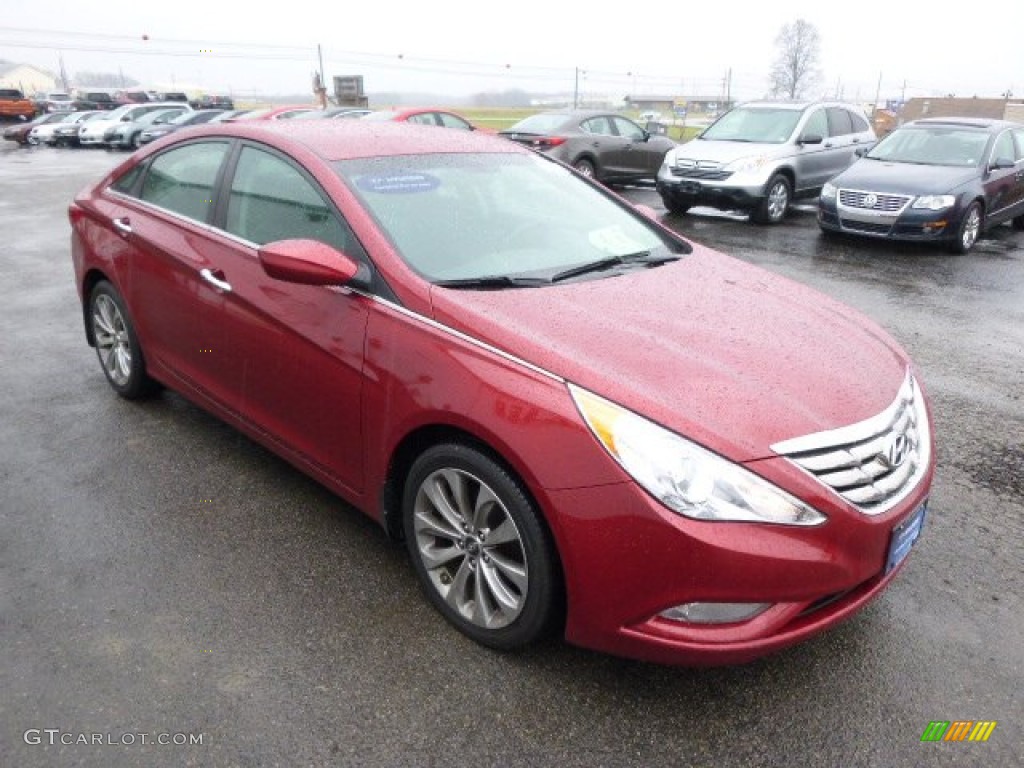 2011 Sonata SE - Venetian Red / Black photo #4