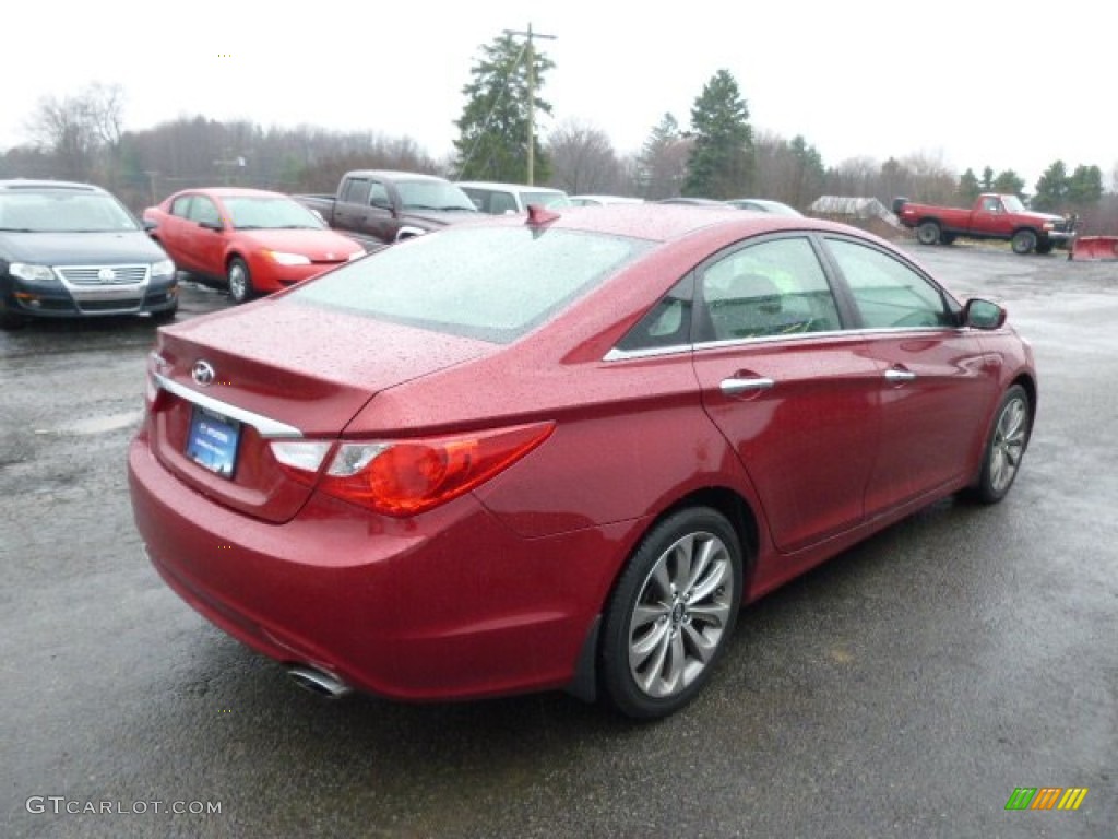 2011 Sonata SE - Venetian Red / Black photo #6