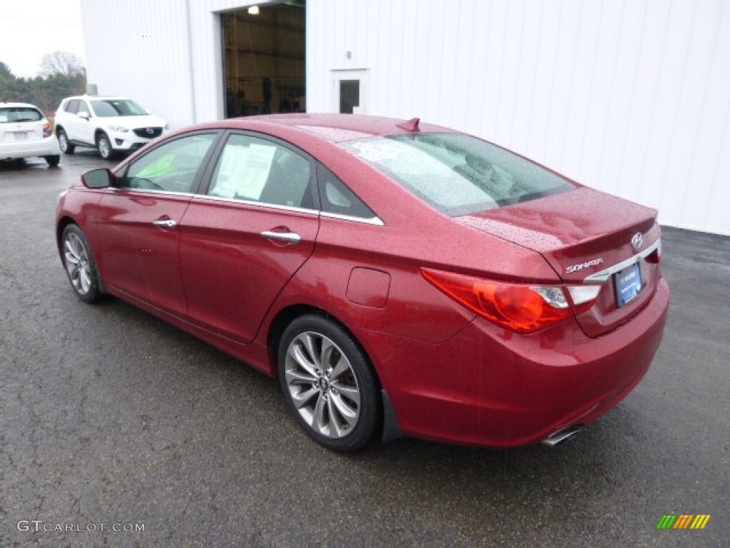 2011 Sonata SE - Venetian Red / Black photo #8