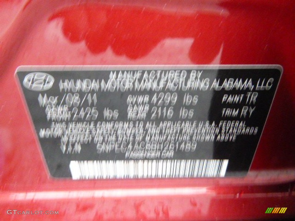 2011 Sonata SE - Venetian Red / Black photo #20