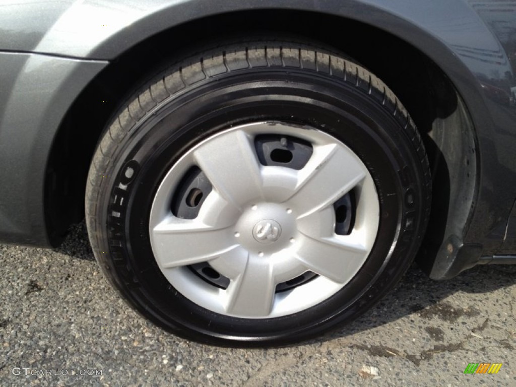 2004 Stratus SE Sedan - Graphite Metallic / Dark Slate Gray photo #3
