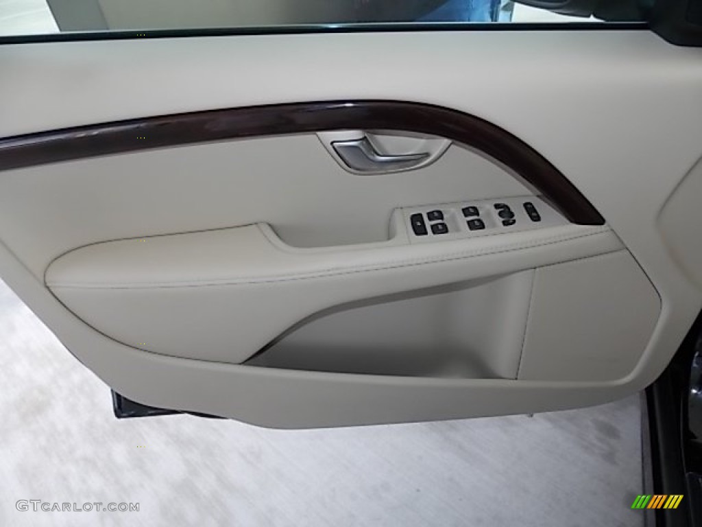 2012 Volvo S80 3.2 Door Panel Photos