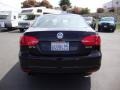 Black - Jetta SE Sedan Photo No. 6