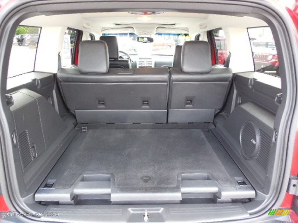 2009 Dodge Nitro R/T Trunk Photos