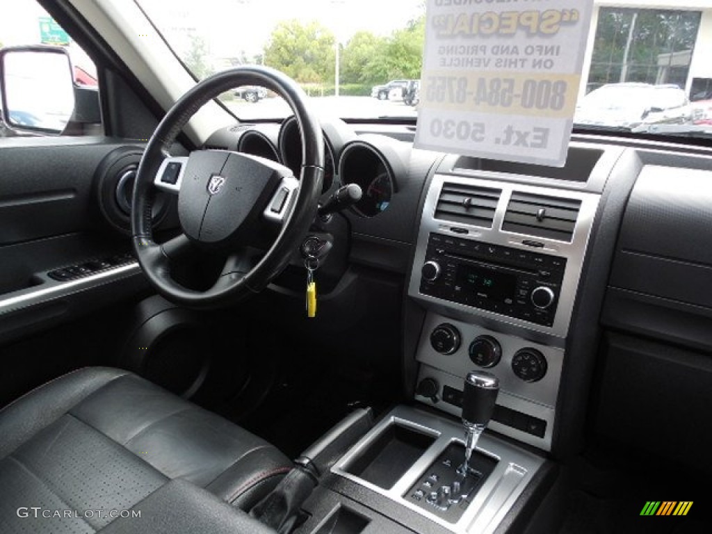 2009 Nitro R/T - Inferno Red Crystal Pearl / Dark Slate Gray photo #12