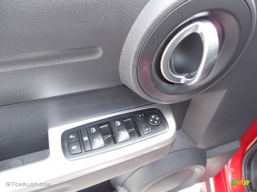 2009 Nitro R/T - Inferno Red Crystal Pearl / Dark Slate Gray photo #18