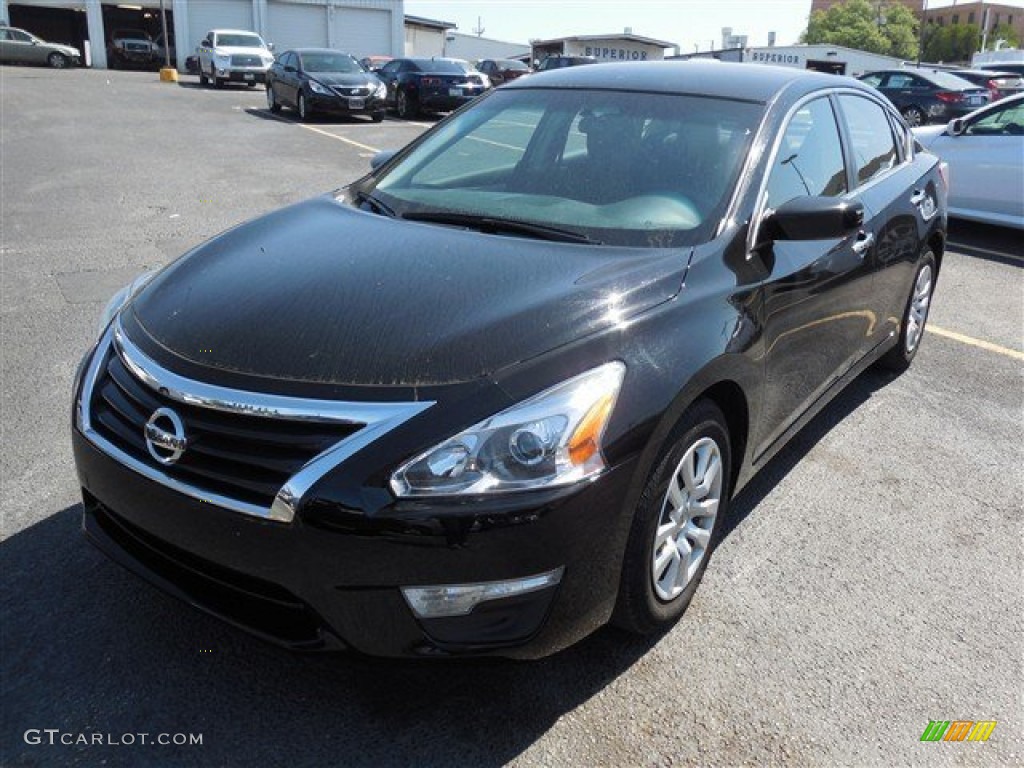 Super Black Nissan Altima