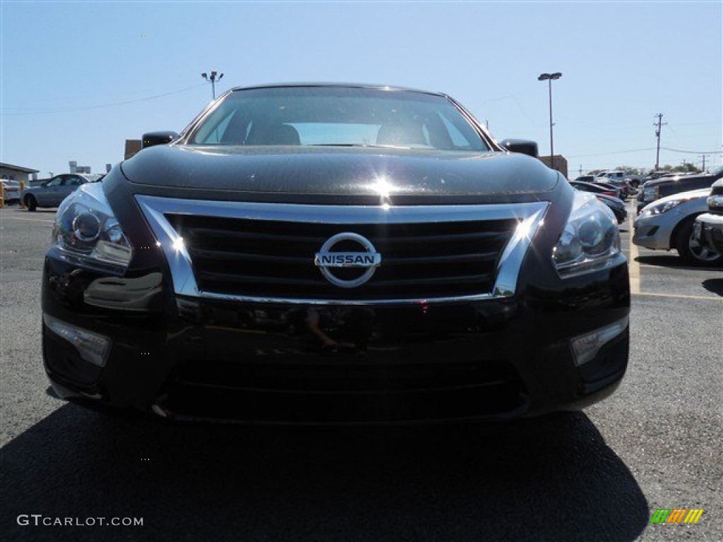 2013 Altima 2.5 S - Super Black / Charcoal photo #3