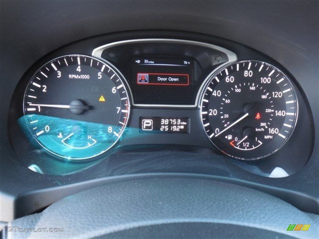 2013 Altima 2.5 S - Super Black / Charcoal photo #23