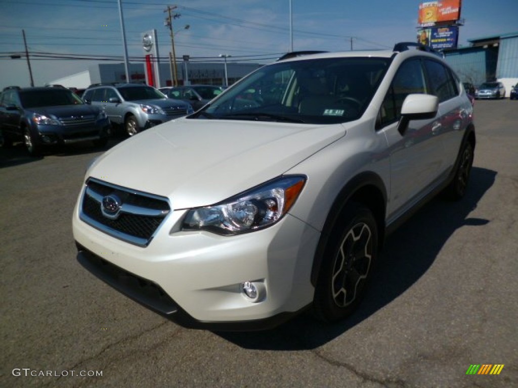 2014 XV Crosstrek 2.0i Premium - Satin White Pearl / Ivory photo #3