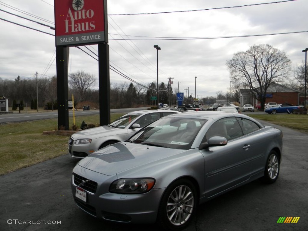 2009 C70 T5 Convertible - Celestial Blue Metallic / Calcite photo #1
