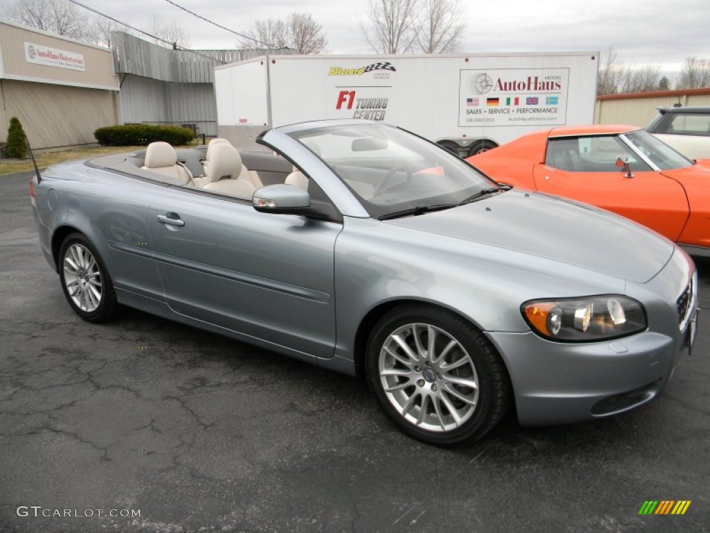 2009 C70 T5 Convertible - Celestial Blue Metallic / Calcite photo #2