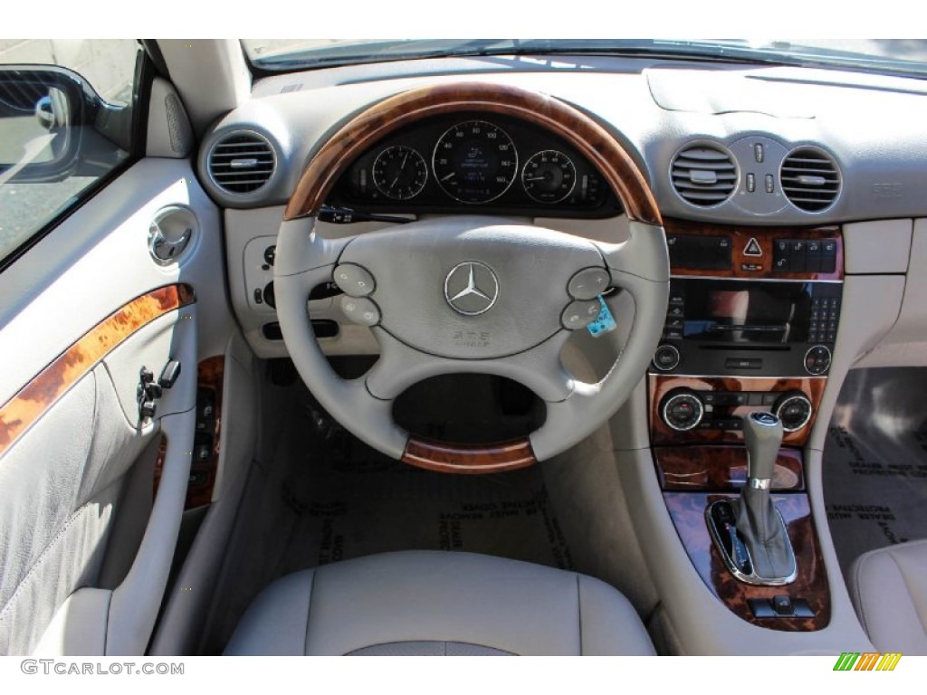 2005 Mercedes-Benz CLK 500 Cabriolet Dashboard Photos