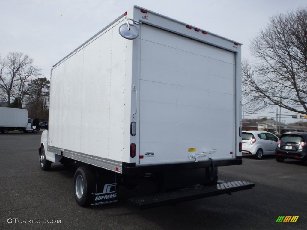 2014 Express Cutaway 3500 Moving Van - Summit White / Medium Pewter photo #8