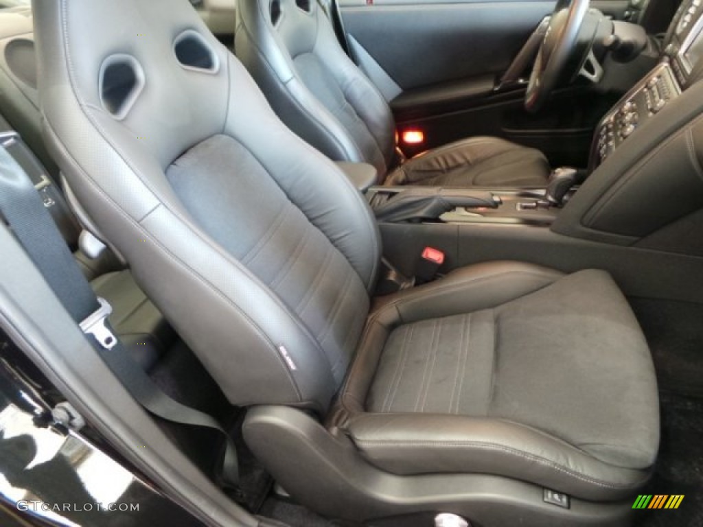 2013 Nissan GT-R Premium Front Seat Photo #92474533