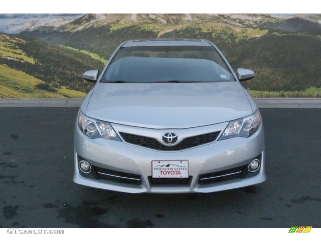 2014 Camry SE - Classic Silver Metallic / Black photo #2