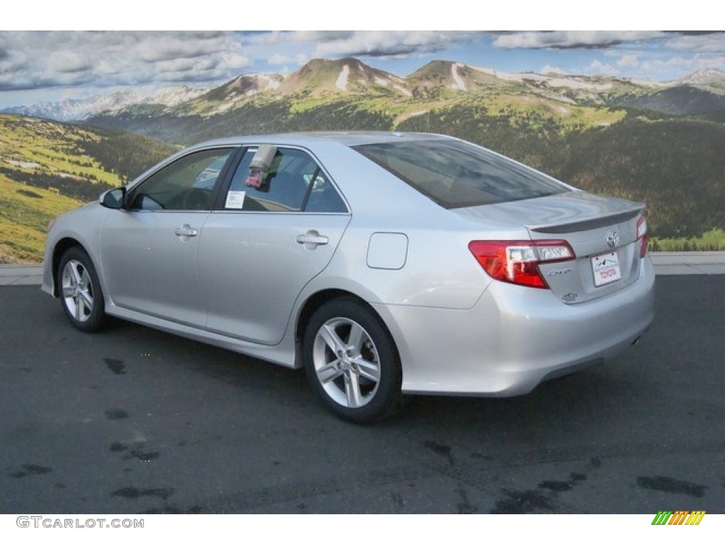 2014 Camry SE - Classic Silver Metallic / Black photo #3