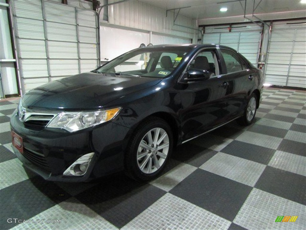 2014 Camry XLE - Attitude Black Metallic / Ash photo #3