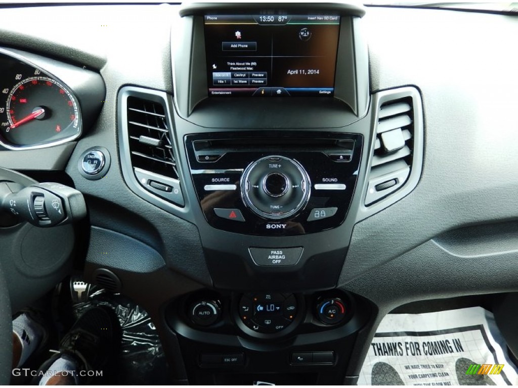 2014 Ford Fiesta ST Hatchback Controls Photo #92479907