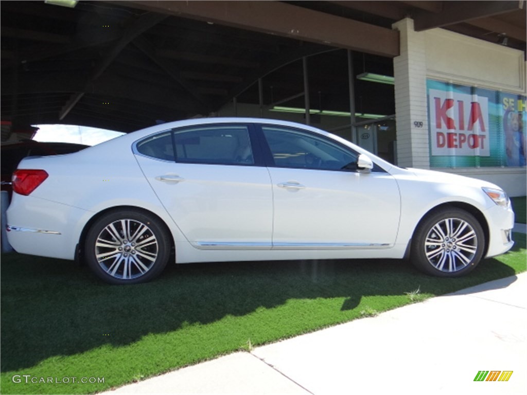 2014 Cadenza Premium - Snow White Pearl / Beige photo #3