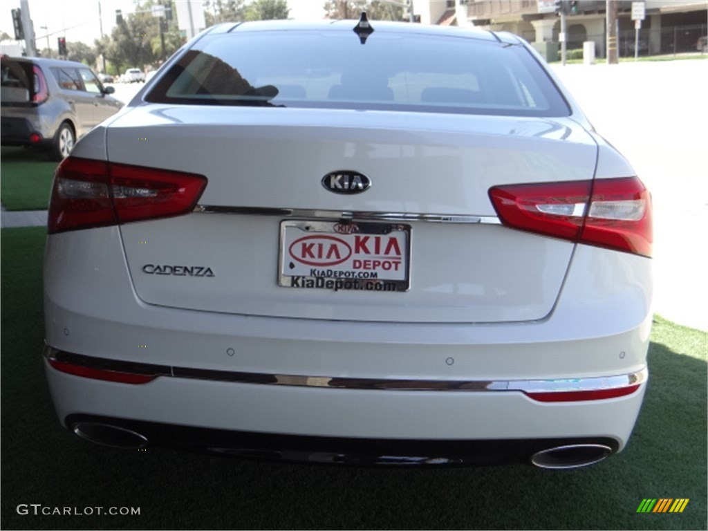 2014 Cadenza Premium - Snow White Pearl / Beige photo #5