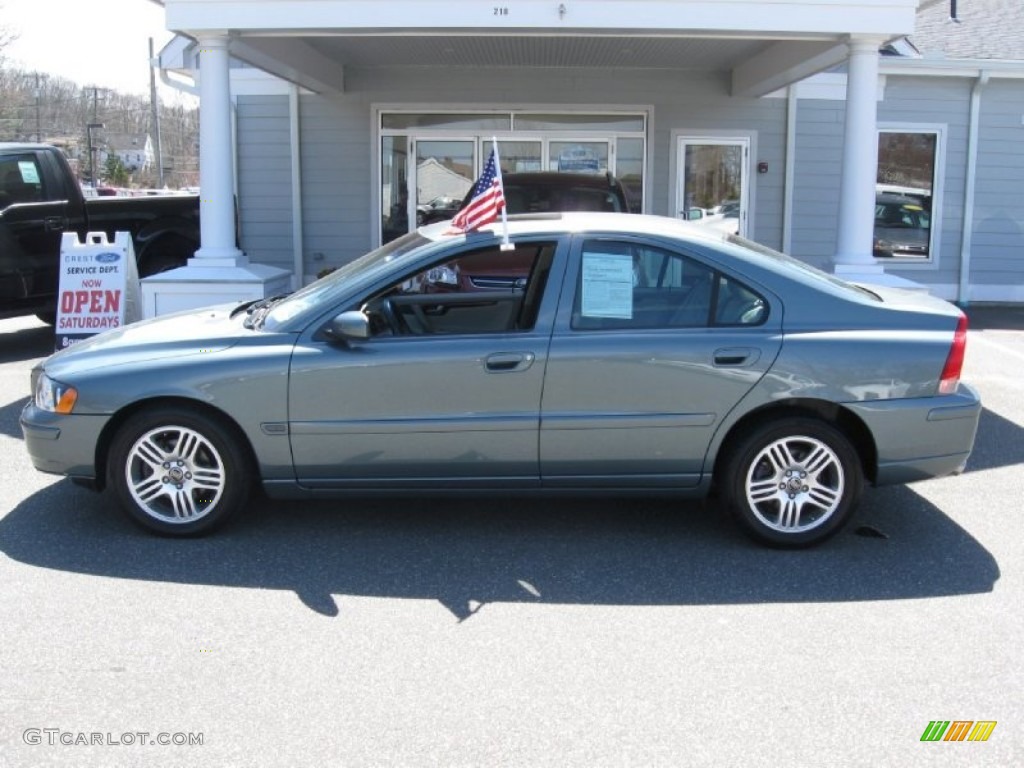 2005 S60 2.5T AWD - Platinum Green Metallic / Taupe photo #4