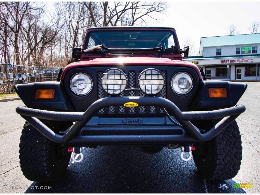 1998 Wrangler SE 4x4 - Chili Pepper Red Pearl / Mist Grey photo #2