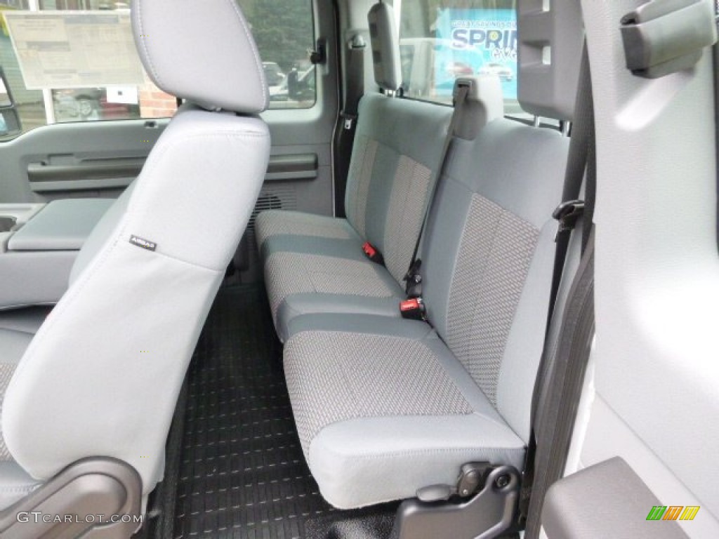2015 Ford F250 Super Duty XL Super Cab 4x4 Rear Seat Photo #92498592