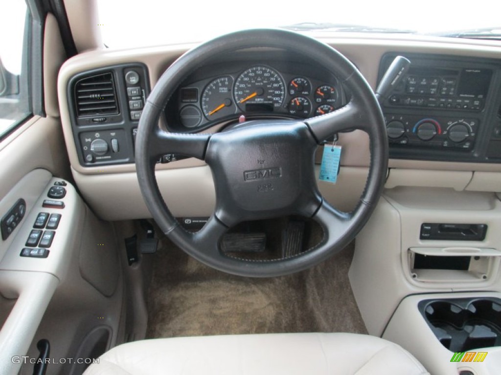 2001 Yukon SLT 4x4 - Garnet Red Metallic / Neutral Tan/Shale photo #14